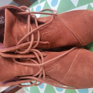 Women Brown Suede Shoes